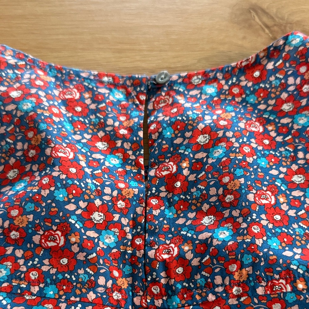 J. Crew Floral Sleeveless Blouse in Red and Blue - Picture 3 of 5